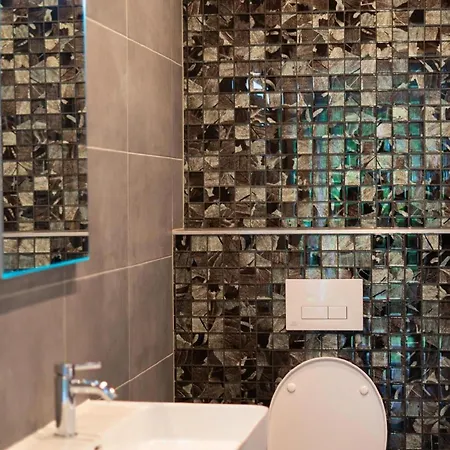 Wellness W Hot Tub Tatil Evi *