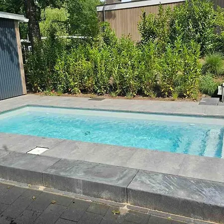 Wellness W Hot Tub