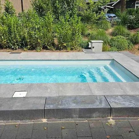 Vakantiehuis Wellness W Hot Tub