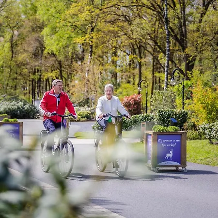 Semesterbostad Wellness W Hot Tub Hoenderloo